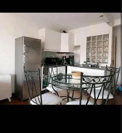 En Front De Avec Parking Privatif Apartment *